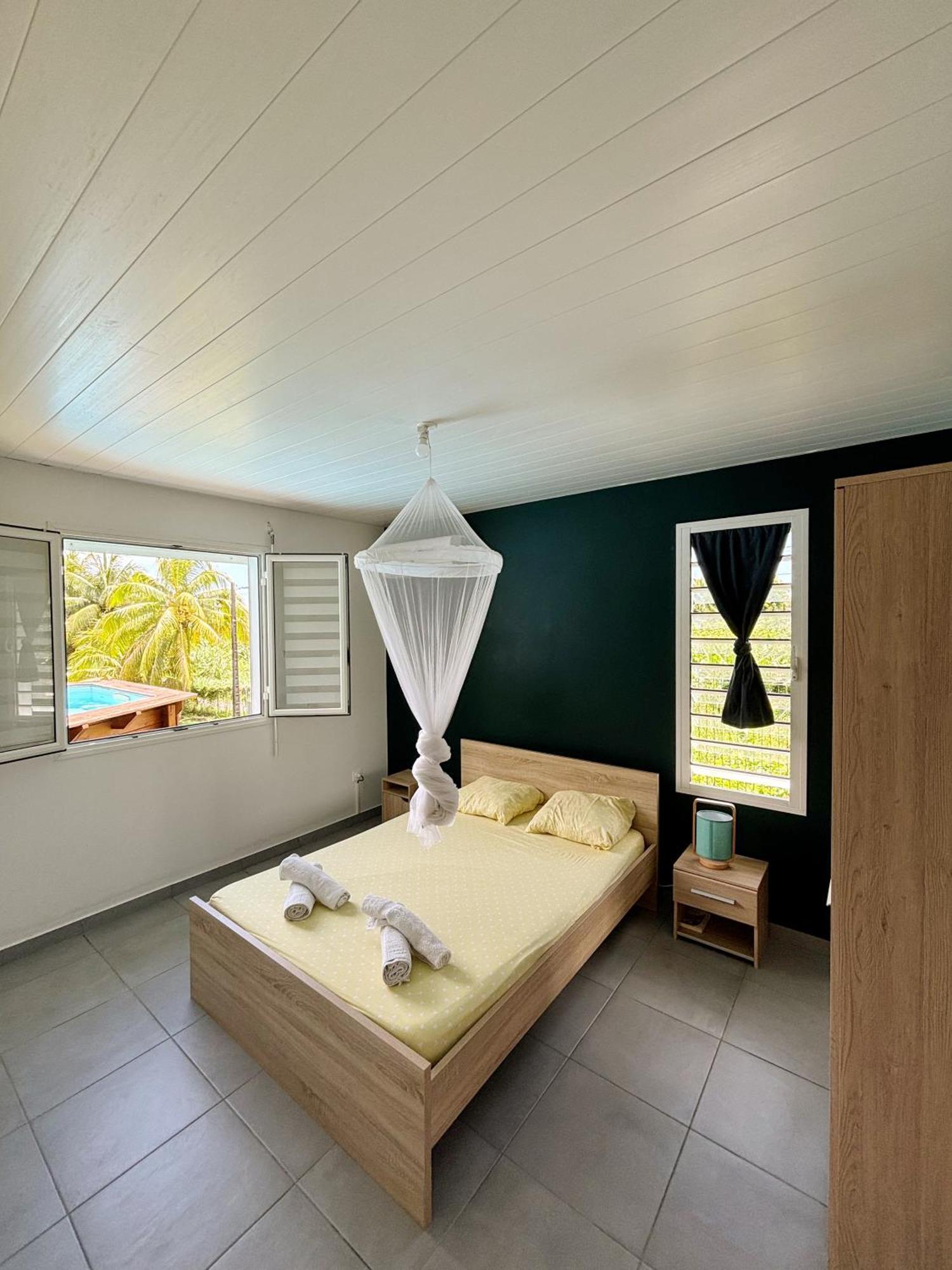 Bung'Hello Village, Piscine Et Parking Gratuit Trois-Rivieres Ngoại thất bức ảnh